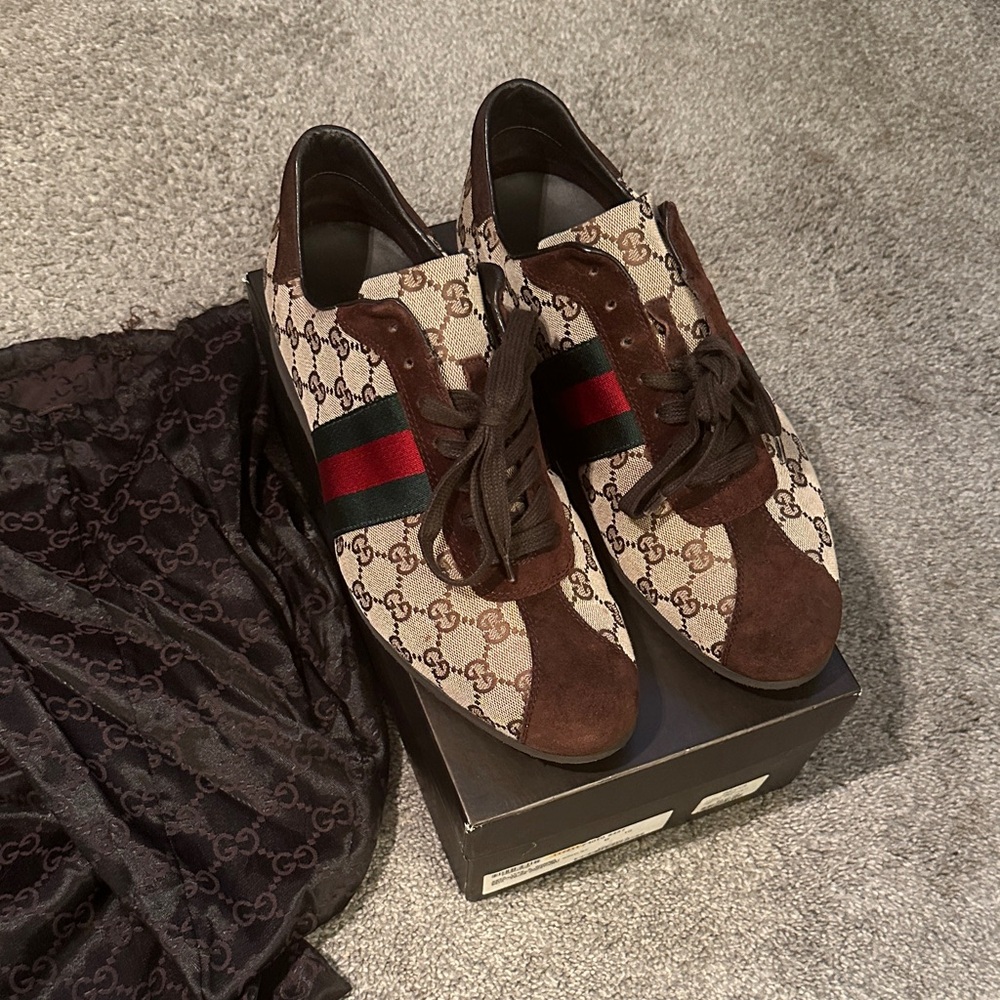 Authentic Gucci Men's Vintage Beige and Red Patterned Sneakers